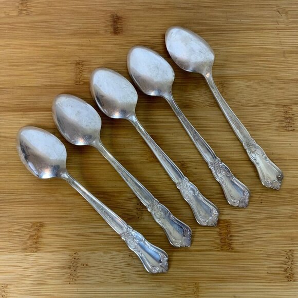 Wm A Rogers Oneida Valley Rose 1956 Set of 5 Teaspoons Silver Plate Discontinued - Picture 2 of 4